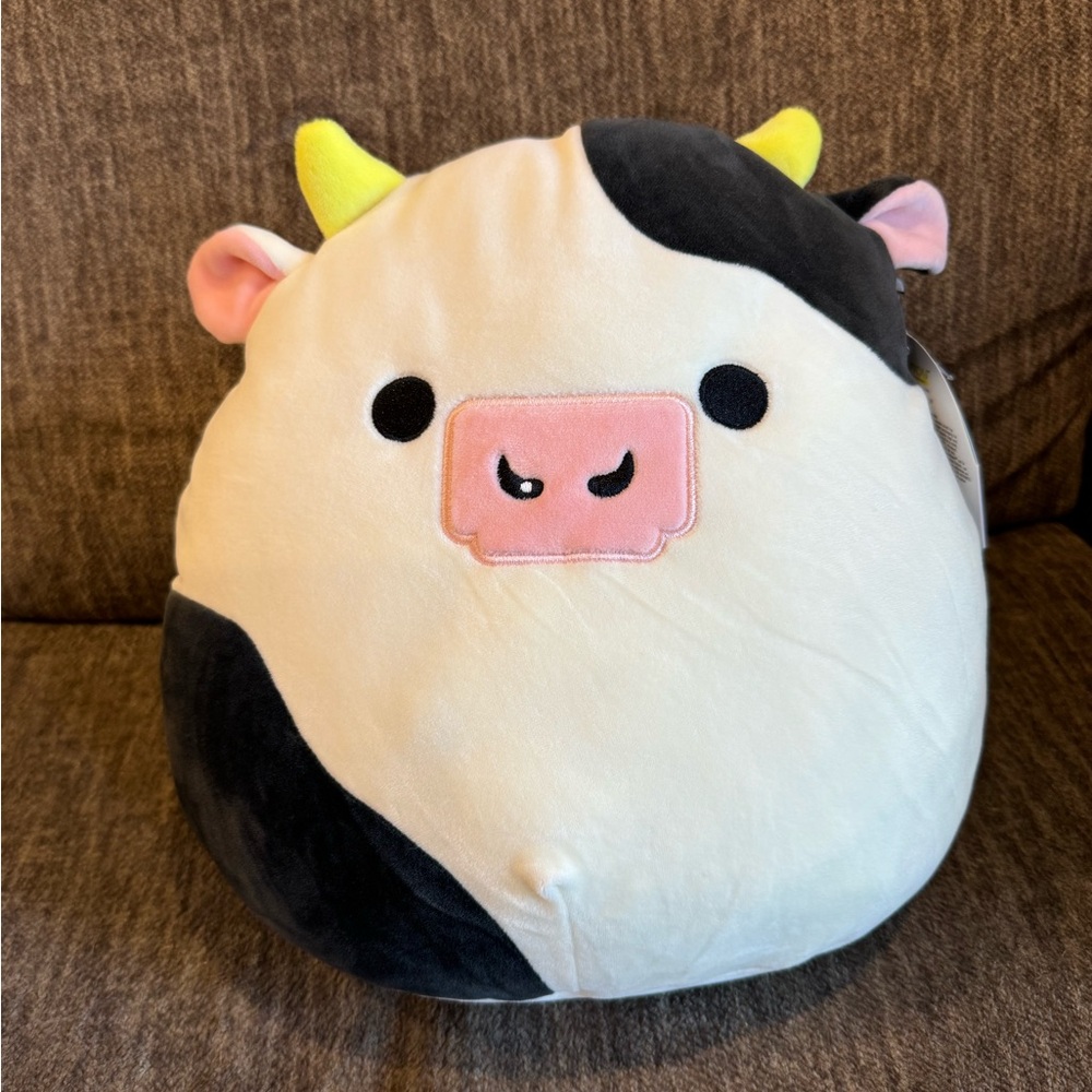 Clover Squishmallow